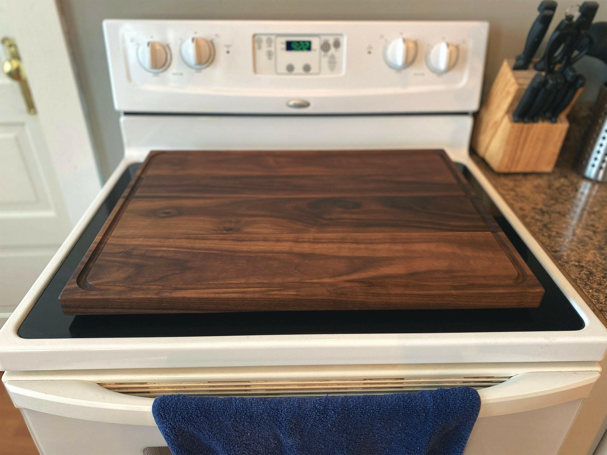 Extra Large Walnut Cutting Board With Rubber Feet, Pocket Handles, and –  Refine Kitchenware